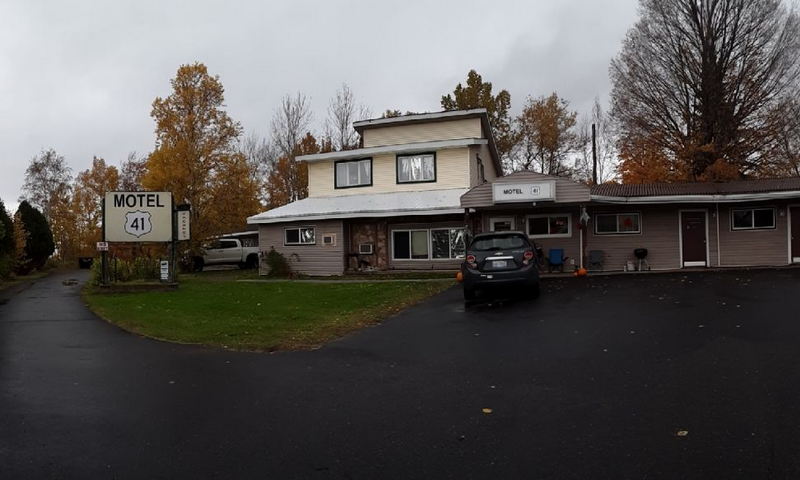 Motel 41 - From Web Listing (newer photo)